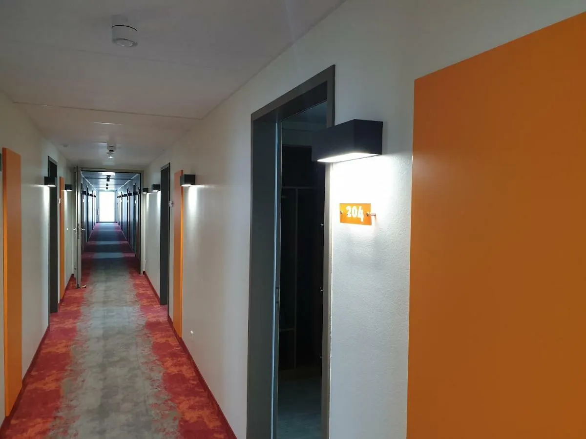 *** Апарт-отель Motel Plus Шёнефельд Германия